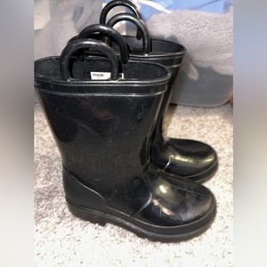 GUC Black Rain Boots Boy Toddler Size 8